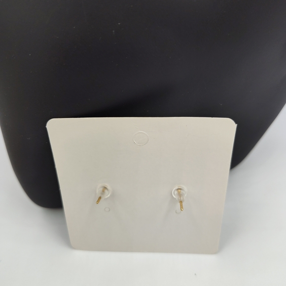 NWOT Gold Bow Earrings - Picture 3 of 4